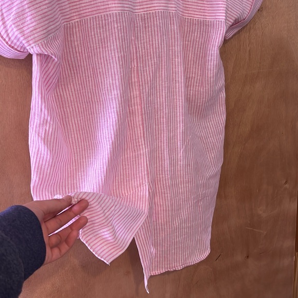 Sold - Beach Tee - Picture 4 of 5